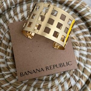 Banana Republic Gold cuff